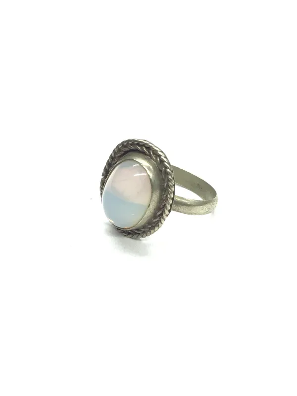 Sterling silver ring from auction in Springfield, Missouri