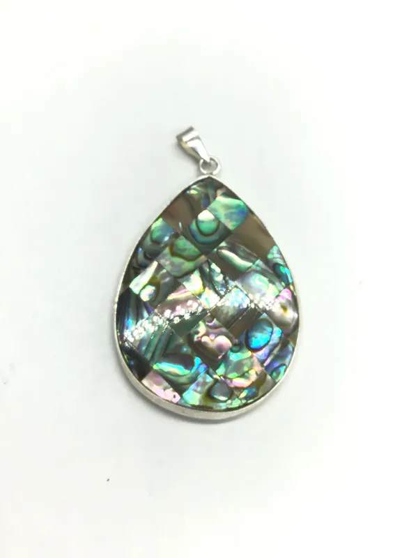 Sterling silver pendant from auction in Springfield, Missouri