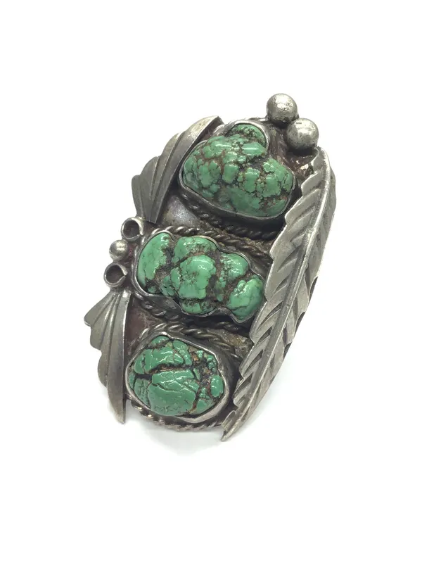 Vintage Navajo turquoise ring from auction in Springfield, Missouri