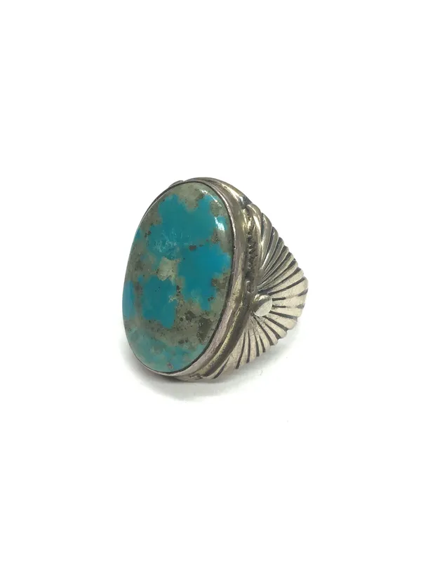 Navajo handmade ring from auction in Springfield, Missouri