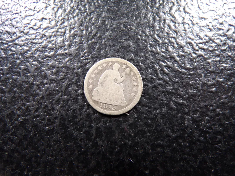 1843 SEATED LIBERTY SILVER HALF DIME from auction in Englewood, Ohio