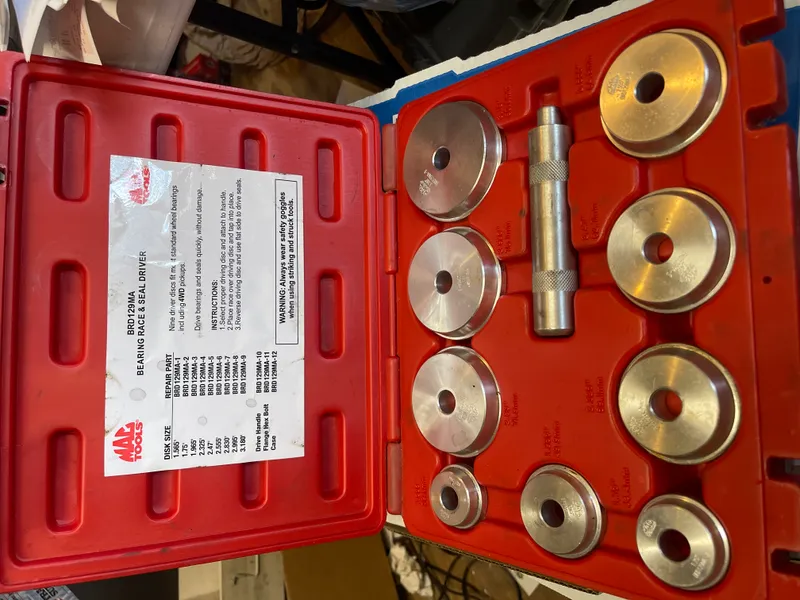 Mac Tools BRD129MA Professional Bearing Race/Seal Driver Set
Hard Case from auction in Brewton, Alabama