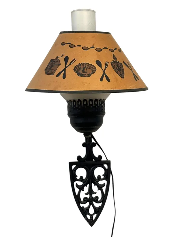 VINTAGE 1950s TRIVET WALL LAMP from auction in Mount Pleasant, South Carolina