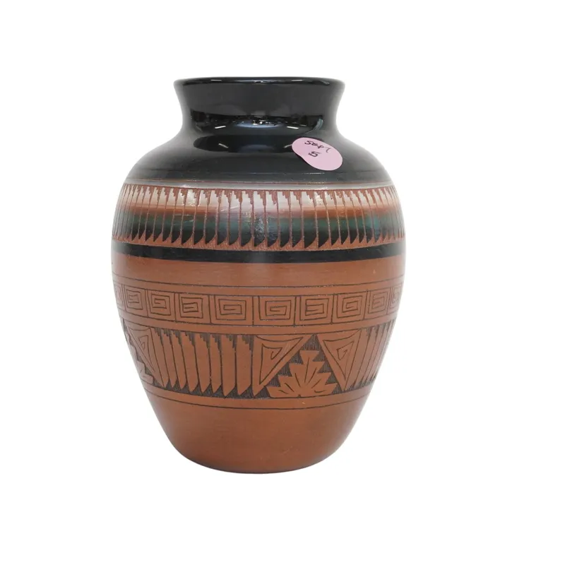 VINTAGE NAVAJO MITCHELL BLACKHORSE POTTERY VASE from auction in Mount Pleasant, South Carolina