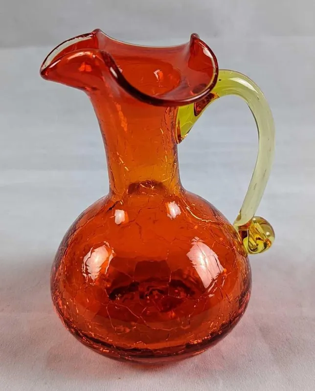 Vintage Red Crackle Glass Small Vase from auction in Orlando, Florida