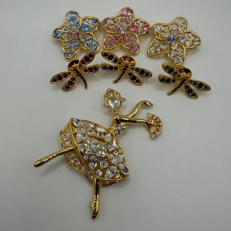 Nolan Miller Figural Fashion Designer Brooches Dragonflies HG62 from auction in Orlando, Florida