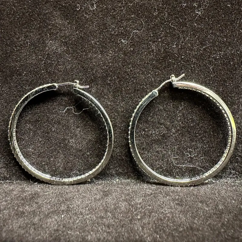 CZ 925 Sterling Silver Hoop Earrings O57 from auction in Orlando, Florida
