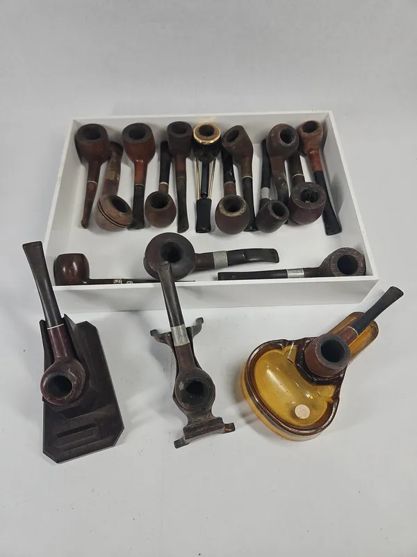 Vtg Tobacco Smoking Pipes & Accessories from auction in Dundee, Ohio