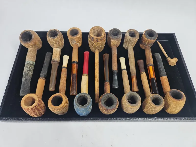 Dr. Grabow & Vtg Corn Cob Tobacco Pipes from auction in Dundee, Ohio