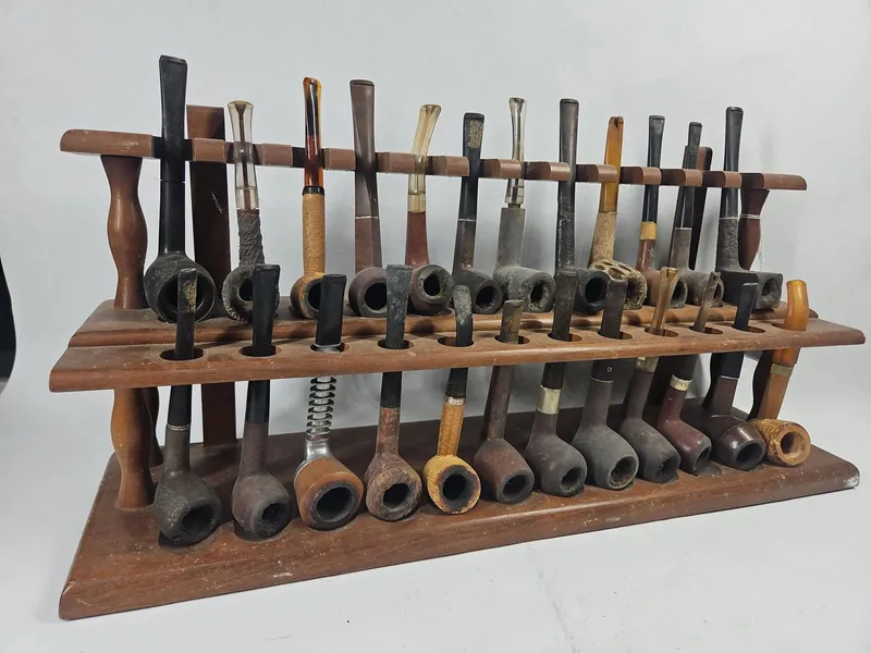 Vtg Estate Tobacco Pipes & Wood Rack from auction in Dundee, Ohio
