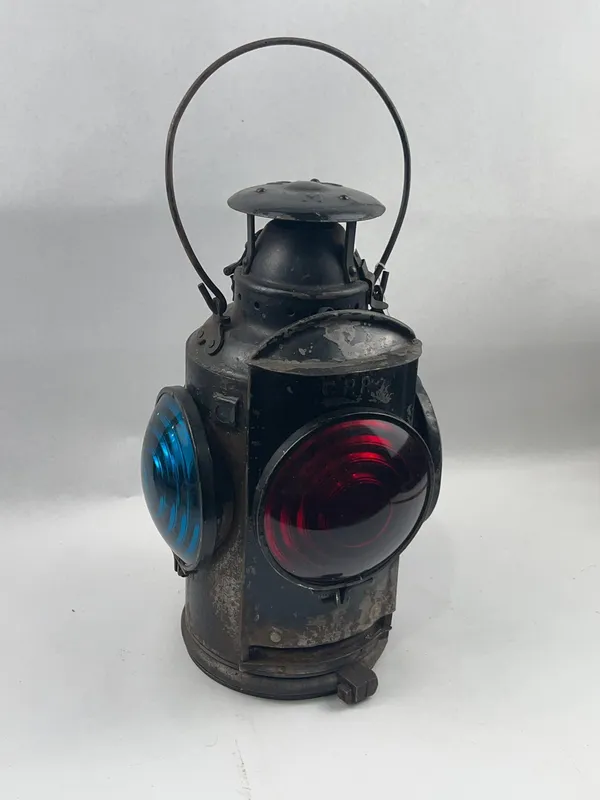 4-Lens Rail Marker Lantern w/ CPR & HLP from auction in Dundee, Ohio