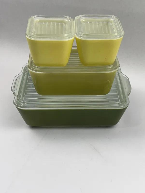 Pyrex Verde Refrigerator Dishes w/ Lids from auction in Dundee, Ohio