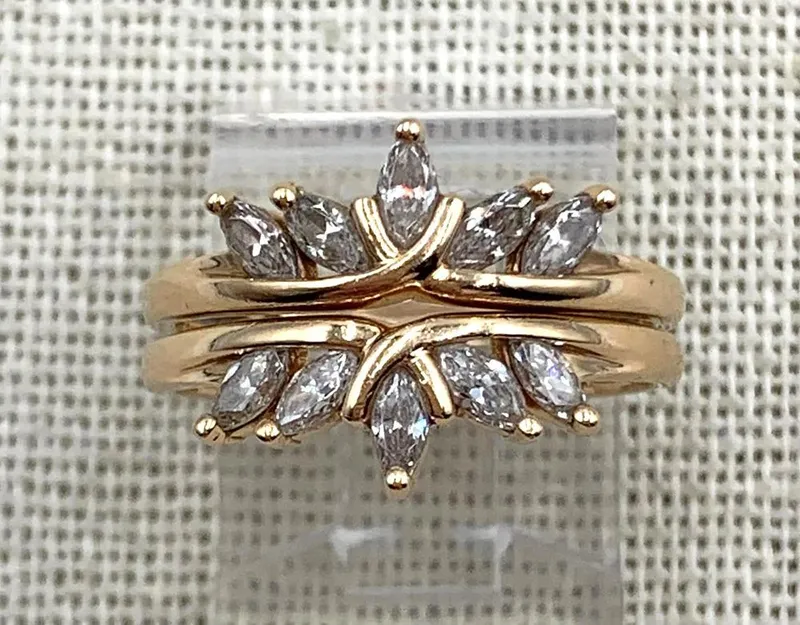 Vintage Jewelry, Early Christmas & Unusual