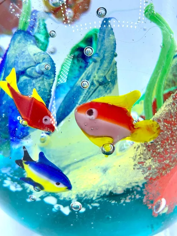 Fantastic Vintage Venetian Aquatic Fish Controlled Bubble Large Undersea Art Glass Aquarium from auction in Dundee, Ohio