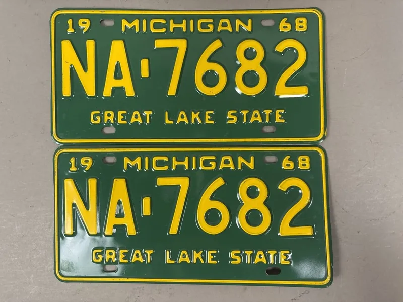 Pair NA 7862 1968 Vintage Michigan License Plates from auction in Jackson, Michigan