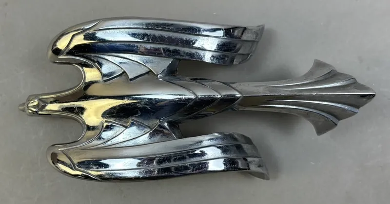 1931-32 Chevrolet Flying Eagle Mascot Radiator Cap from auction in Jackson, Michigan