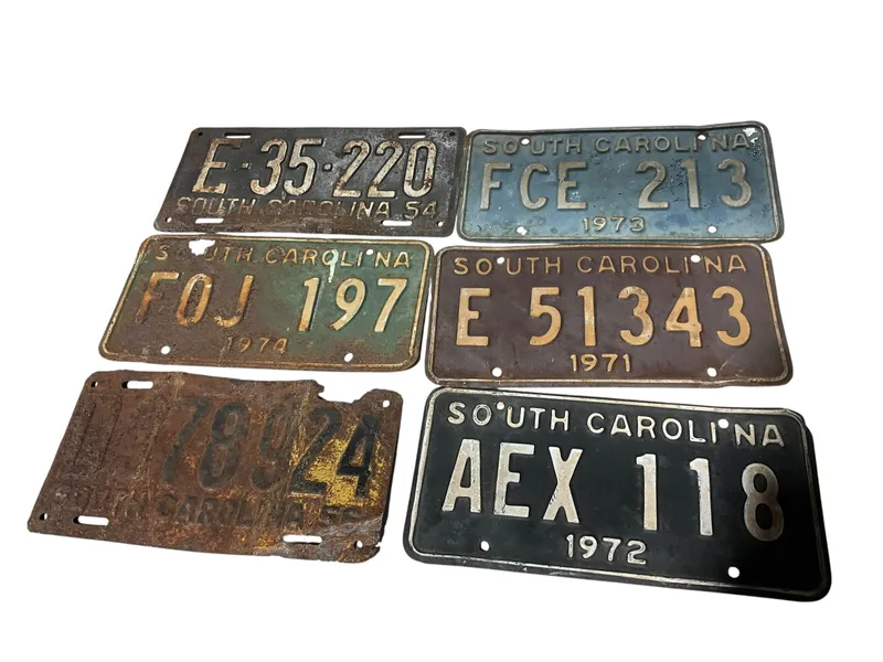 6 Vintage South Carolina License Plates from auction in Cleveland, Georgia