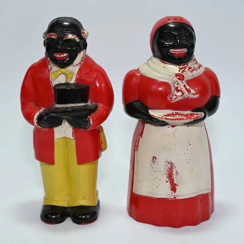 Salt and Pepper Shaker Set - Man and Woman - Black Americana from auction in Winnetka, Illinois