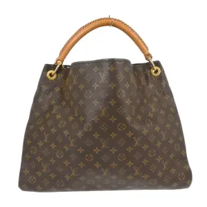 26942 | Thursday Handbag Vault: Designer Icon