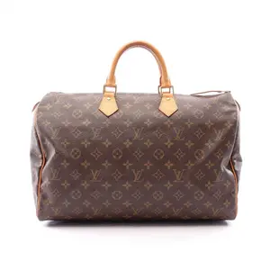 26836 | Saturday Essentials: Handbags