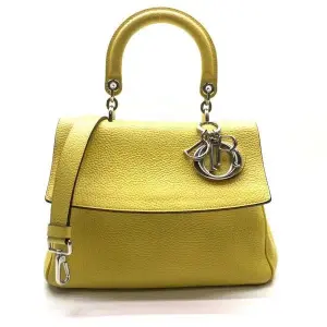 261154 | Iconic Silhouettes in Designer Bags