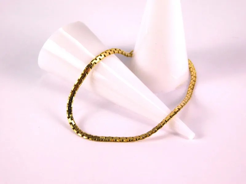 14k Serpentine Link Bracelet from auction in Williamstown, New Jersey