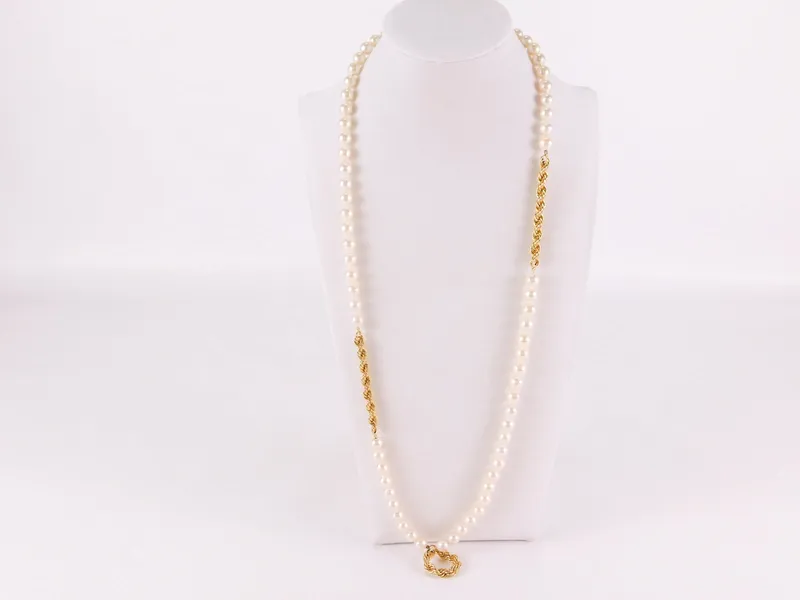 14k Yellow Gold and Pearl Necklace from auction in Williamstown, New Jersey