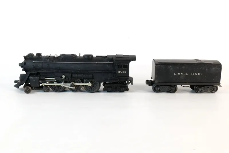 Vintage 1954 Lionel Postwar O - Gauge Train Set from auction in Williamstown, New Jersey
