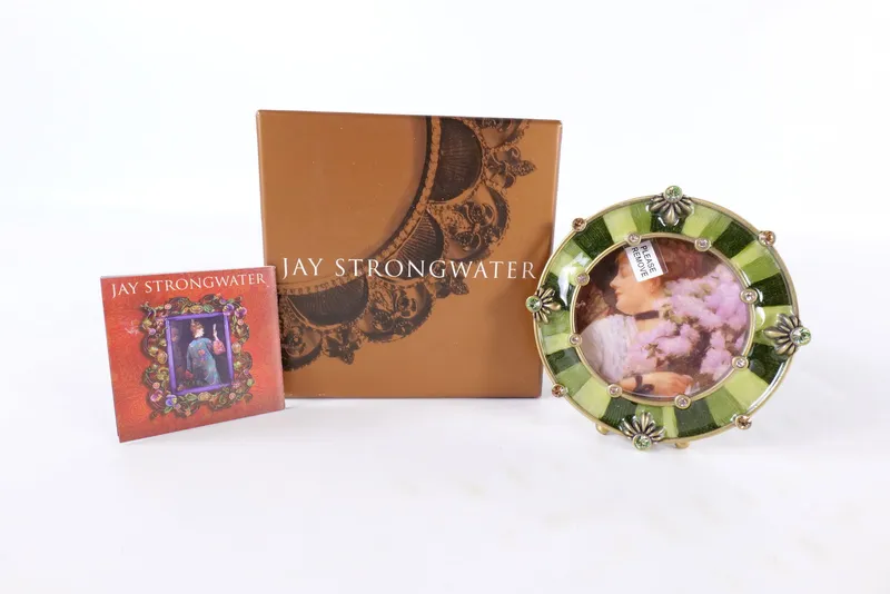 Jay Strongwater Agatha Picture Frame from auction in Williamstown, New Jersey