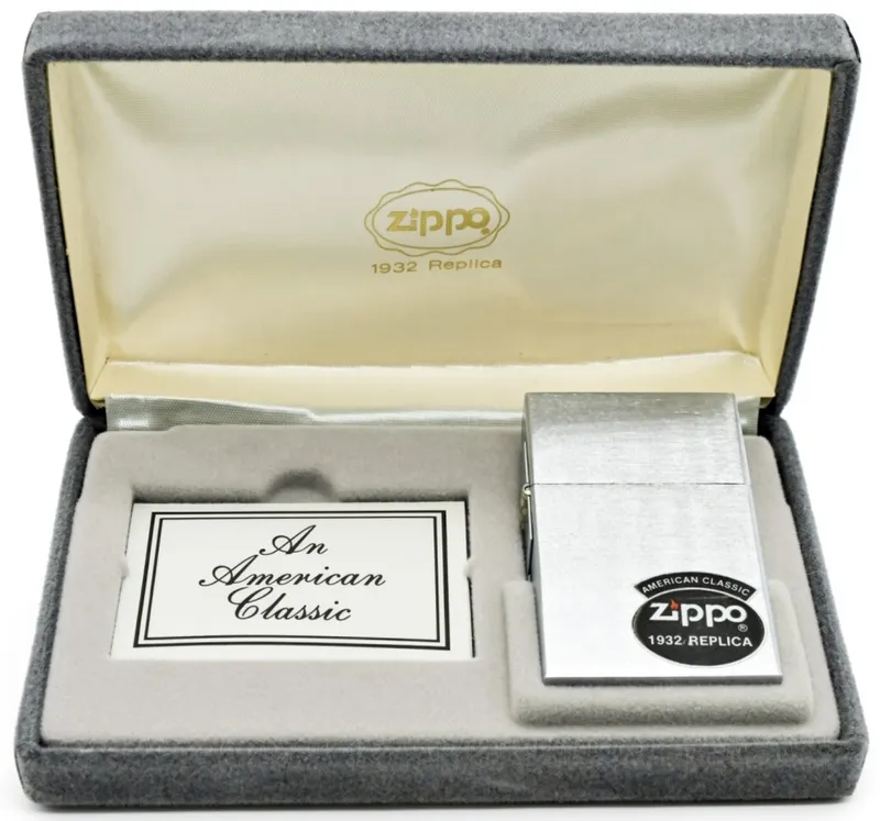 Zippo 1932 Replica American Classic Lighter from auction in Ottawa, Ohio