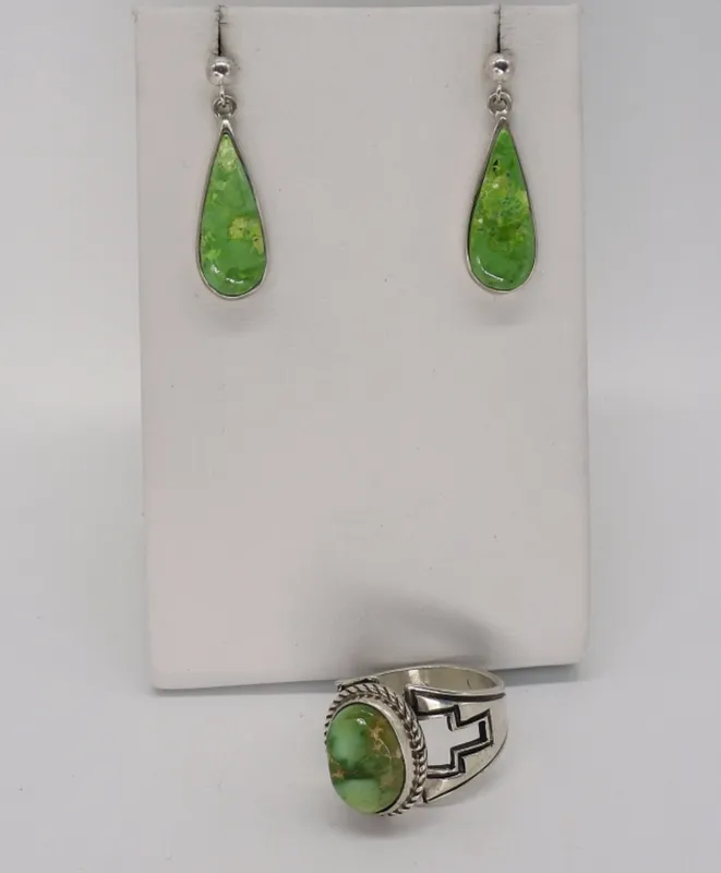 Green Turquoise 925 Navajo Ring & Earrings from auction in Ottawa, Ohio