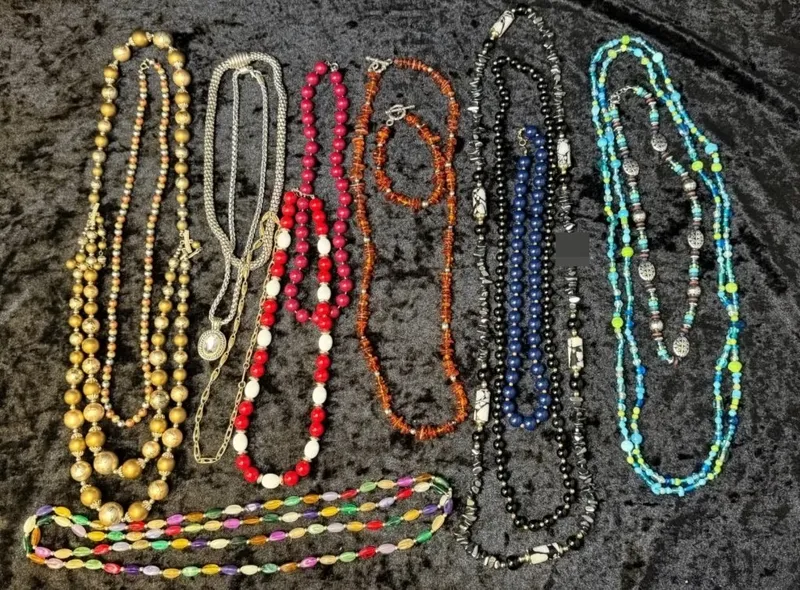 Beaded Necklace Lot, 12 Pc + Bracelets Mixed from auction in Ottawa, Ohio