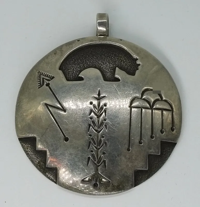 Sterling Silver Navajo Bear Pendant from auction in Ottawa, Ohio