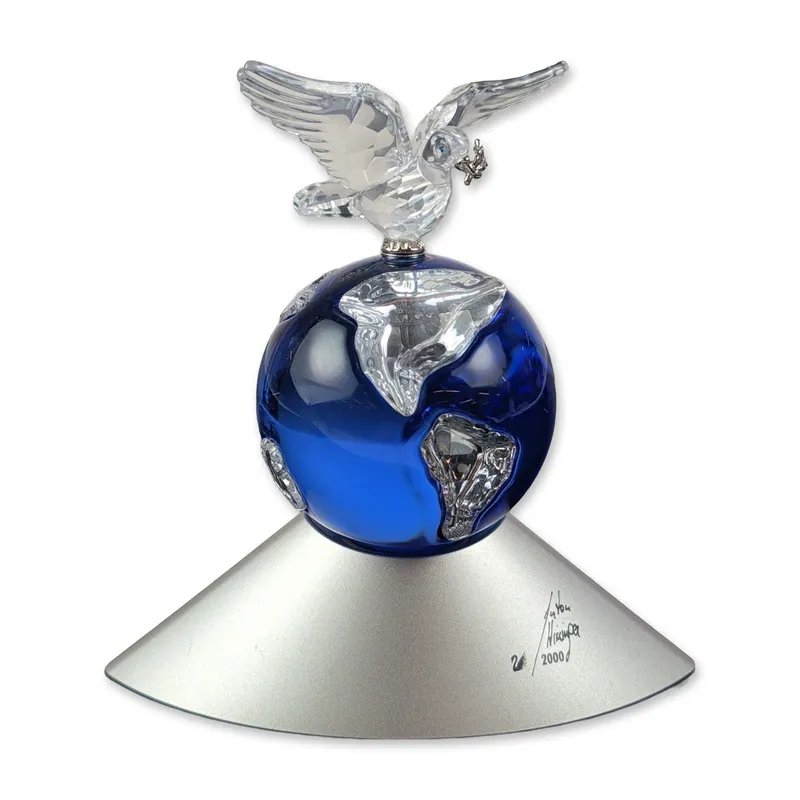 Swarovski Hirzinger Crystal Planet 2000 Figurine from auction in Hollywood, Florida