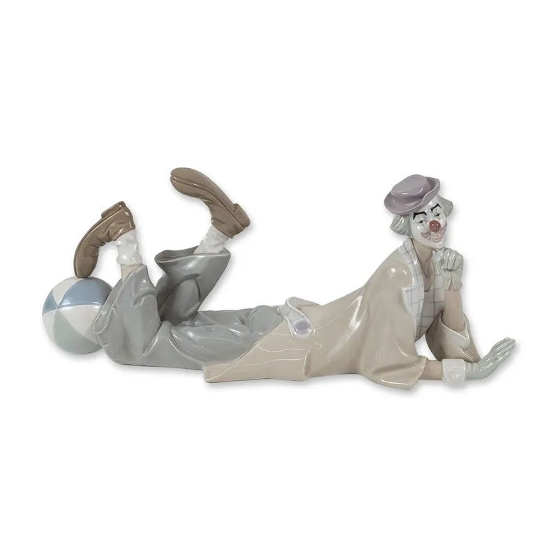 Lladro Porcelain Figurine, Clown 1004618 from auction in Hollywood, Florida