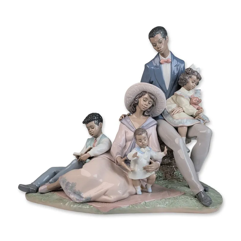 Lladro Limited Edition Porcelain Figurine, A Family of Love 01001806 from auction in Hollywood, Florida