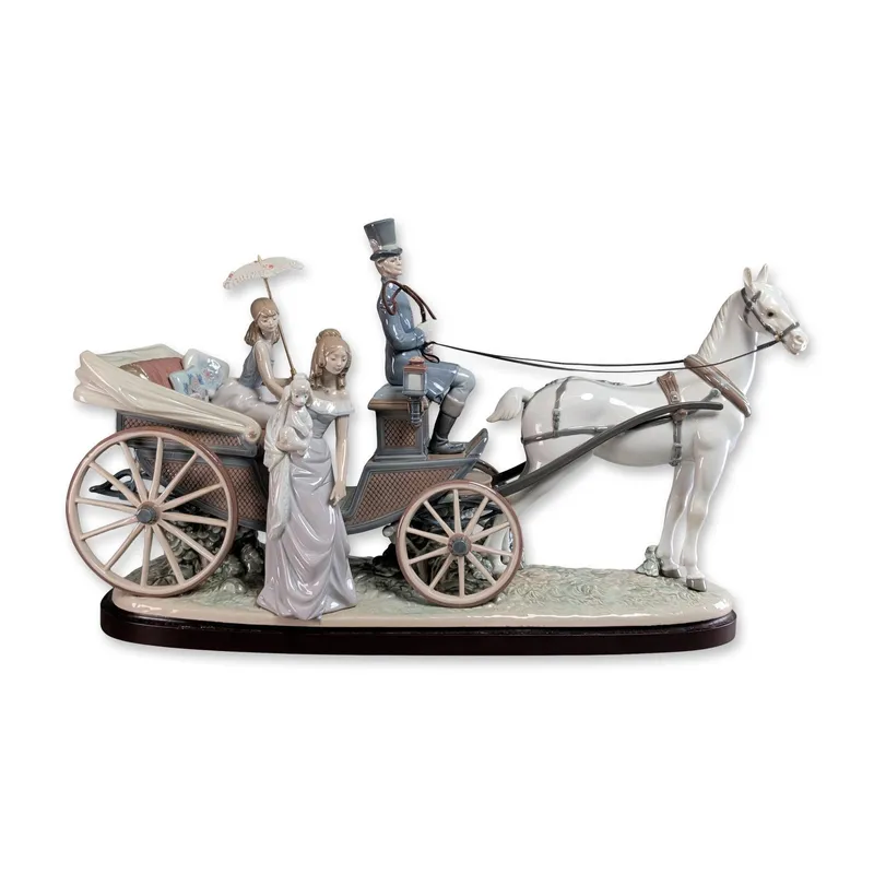 Lladro The Landau Carriage Porcelain Figurine from auction in Hollywood, Florida