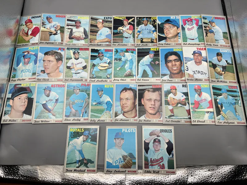 (30) 1970 Topps Baseball Cards - Varying Conditions from auction in Greenville, Ohio