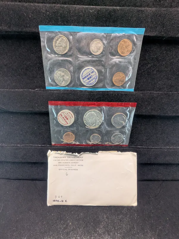 1970 P & D U.S. Uncirculated Mint Set with S Mint Mark Cent In OGP, Contains a 40% Silver Kennedy Half Dollar from auction in Greenville, Ohio