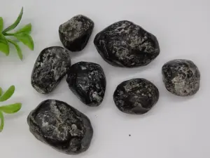 VINTAGE VAULT ANTIQUES GEMS JEWELRY MINERALS