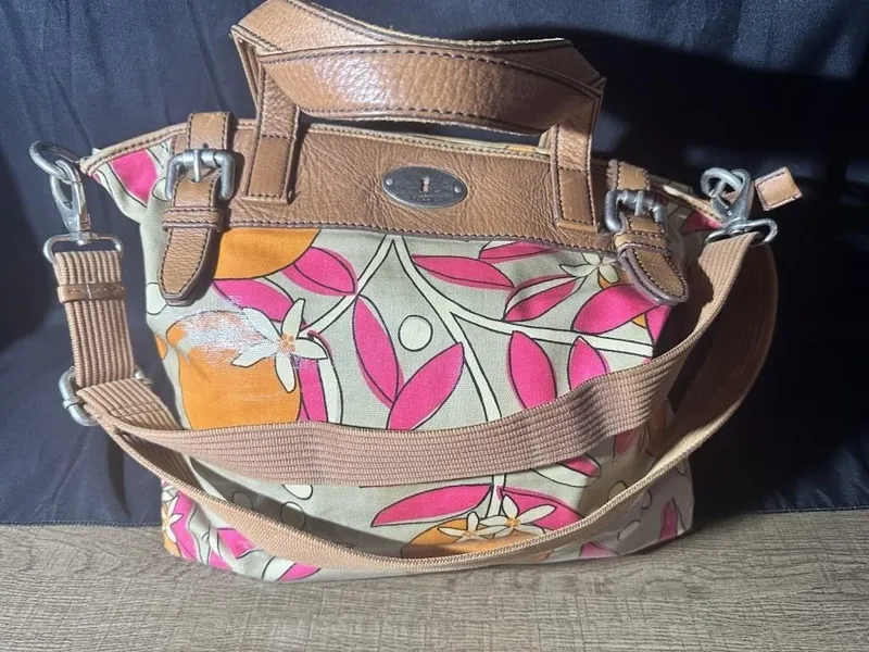 Fossil Key-Per Tote Bag from auction in Clifford , Pennsylvania
