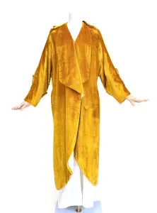 MUSEUM DEACCESSION & HISTORICAL CLOTHING