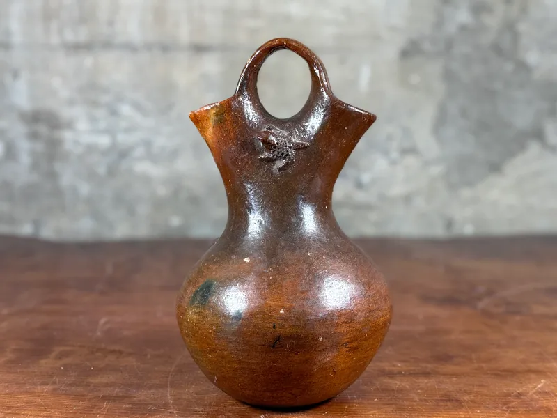 DINÉ NAVAJO WEDDING VASE from auction in Salem, Oregon