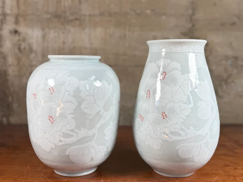 PAIR OF KOREAN CELADON VASES from auction in Salem, Oregon