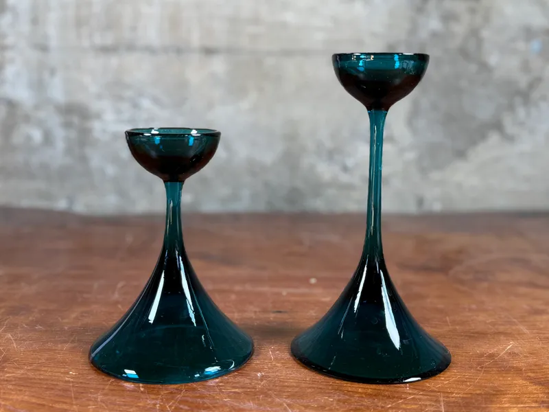 CARI ZALLONI, PAIR OF BLUE GLASS CANDLESTICKS from auction in Salem, Oregon