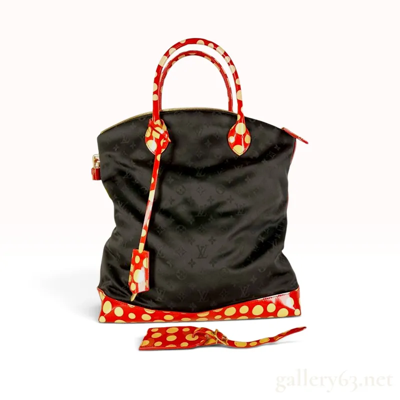 Louis Vuitton x Yayoi Kusama Infinitely Kusama Lockit MM Monogram Nylon and Vernis Handbag from auction in Atlanta, Georgia