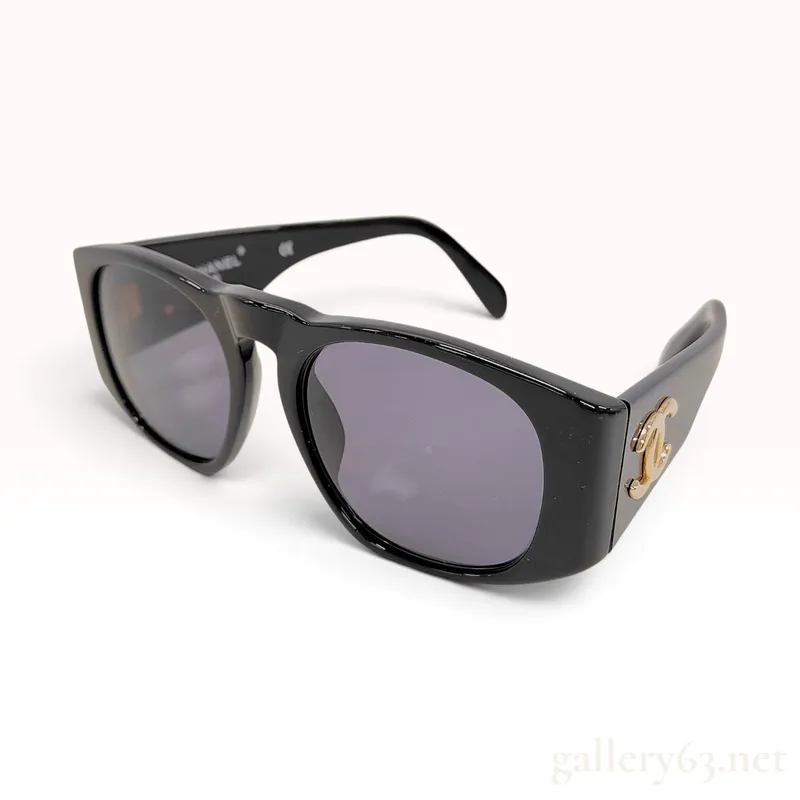 Chanel 01451 Black Acetate Sunglasses with Gold Tone CC Logo Hardware from auction in Atlanta, Georgia