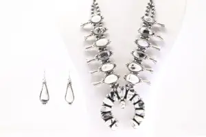 Native American Navajo Jewelry Auction