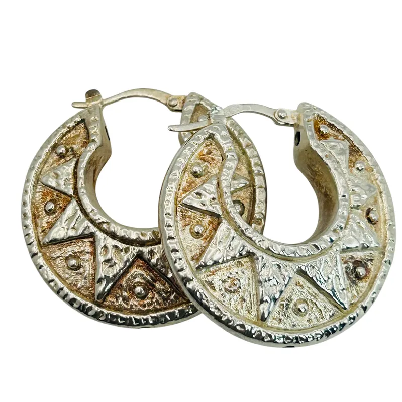 Italy Sterling SUN Detail Hoop Earrings from auction in Ravenna, Ohio