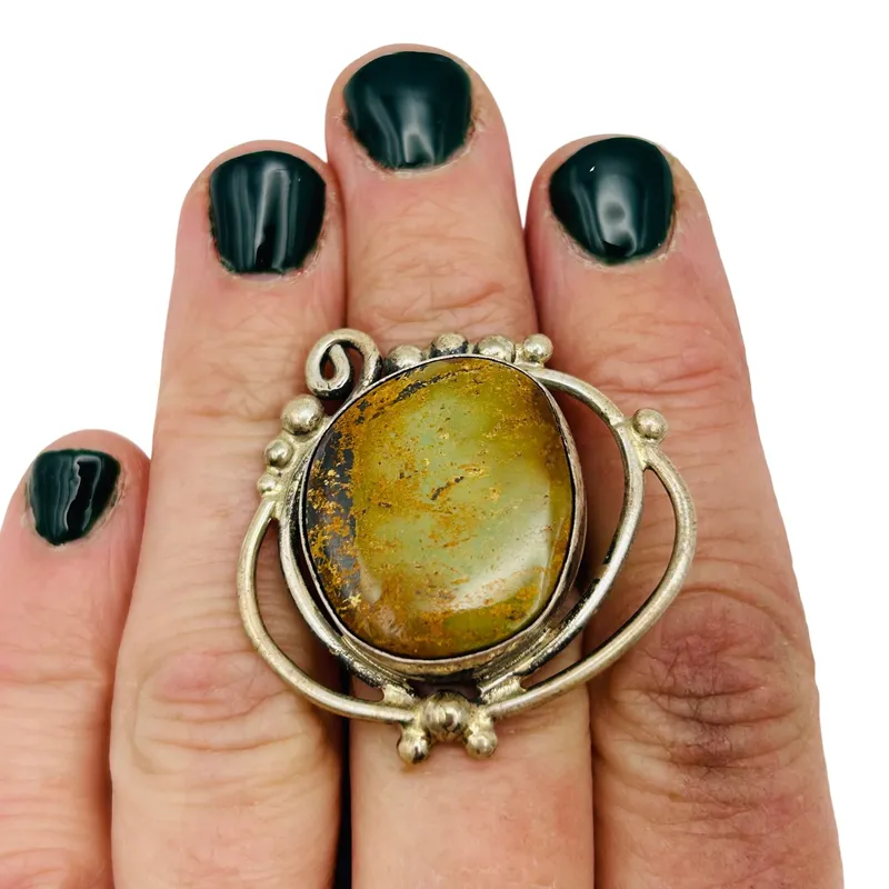 Betta Lee Navajo Sterling Royston Turquoise Ring Sz 7 from auction in Ravenna, Ohio